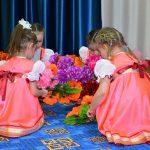Танец цветов от воспитанниц МБДОУ «Детский сад №3 «Ручеёк» п. Тура»